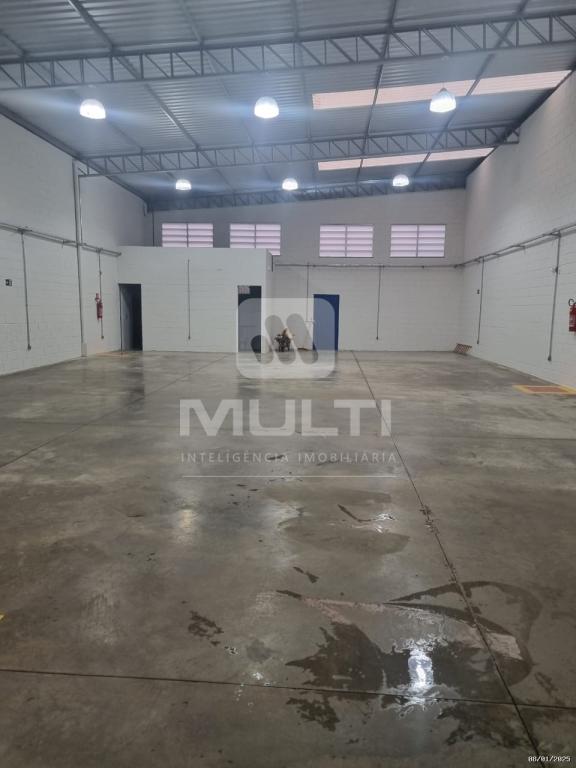 Casa à venda com 1 quarto, 278m² - Foto 4