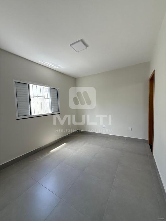 Casa à venda com 4 quartos, 165m² - Foto 5