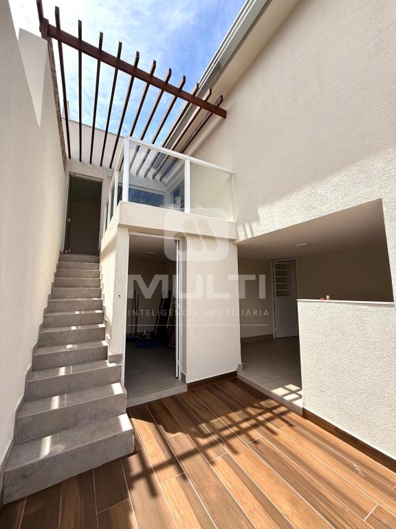 Casa à venda com 4 quartos, 165m² - Foto 9