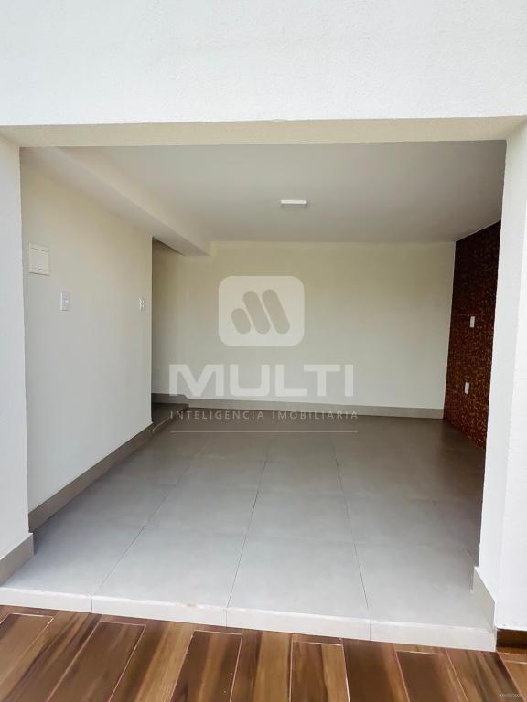 Casa à venda com 4 quartos, 165m² - Foto 15