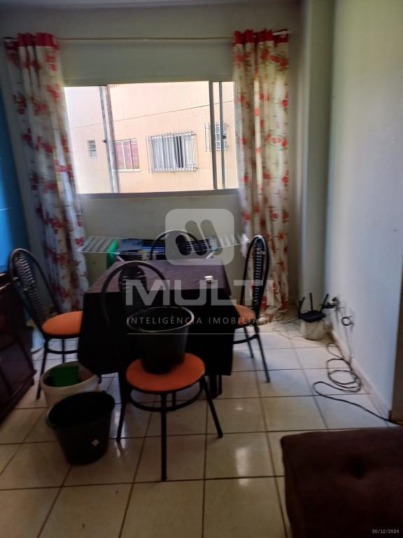 Apartamento à venda com 2 quartos, 45m² - Foto 1