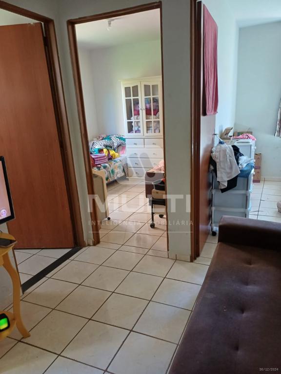 Apartamento à venda com 2 quartos, 45m² - Foto 3