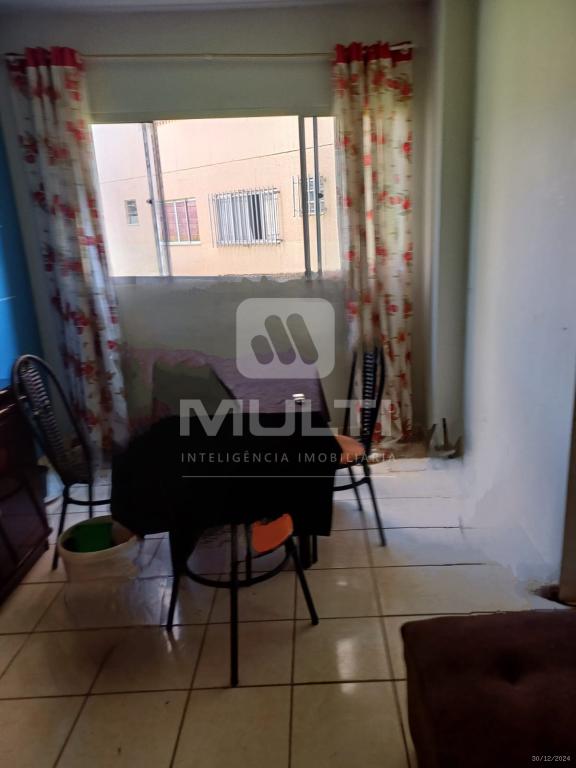 Apartamento à venda com 2 quartos, 45m² - Foto 4