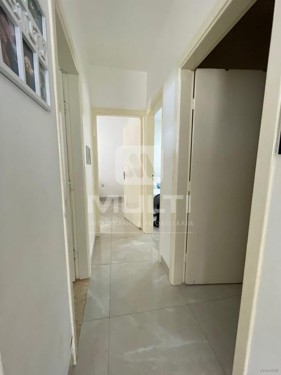Casa à venda com 3 quartos, 197m² - Foto 9