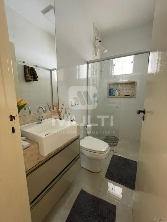 Casa à venda com 3 quartos, 197m² - Foto 10
