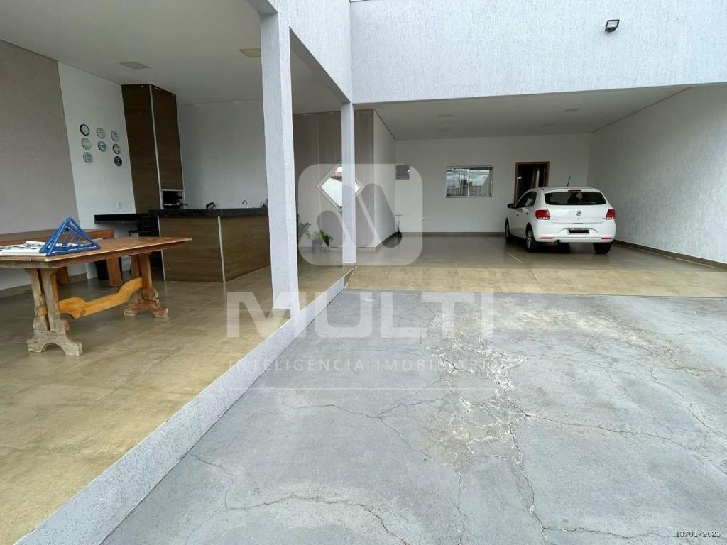 Casa à venda com 3 quartos, 197m² - Foto 20