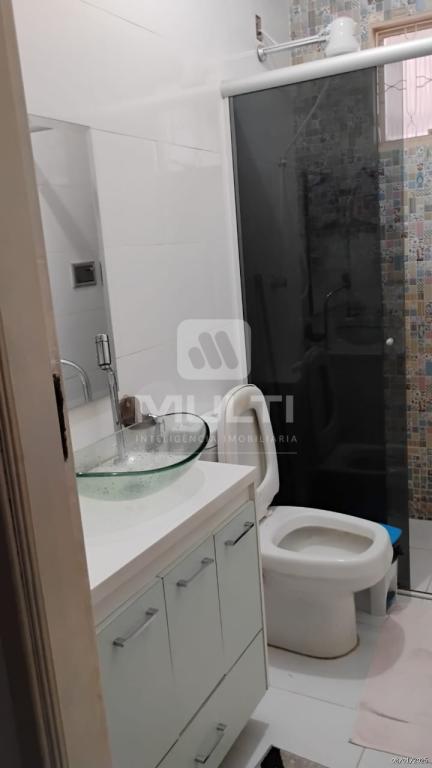 Casa à venda com 2 quartos, 133m² - Foto 11
