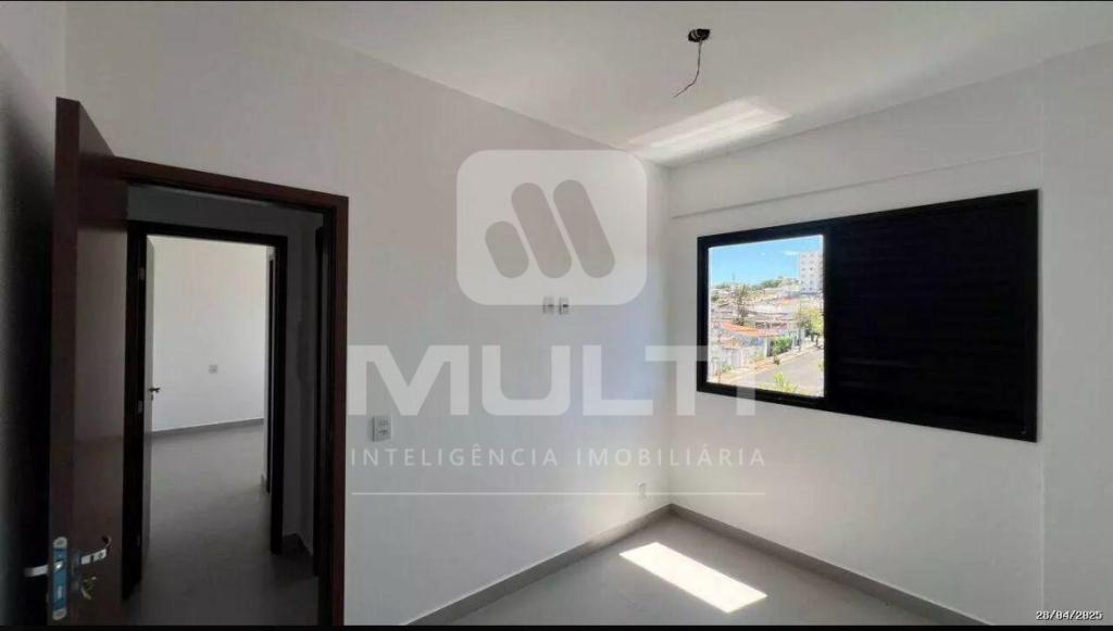Apartamento à venda com 2 quartos, 62m² - Foto 6