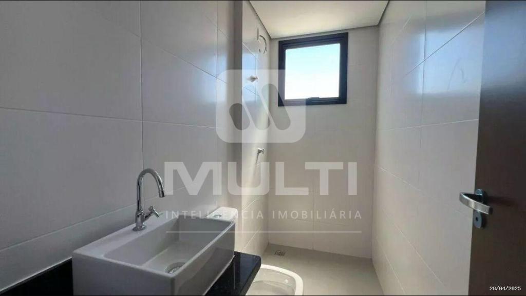 Apartamento à venda com 2 quartos, 62m² - Foto 7