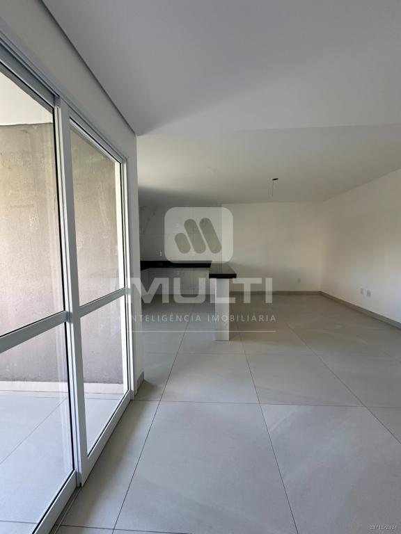 Cobertura à venda com 2 quartos, 110m² - Foto 3