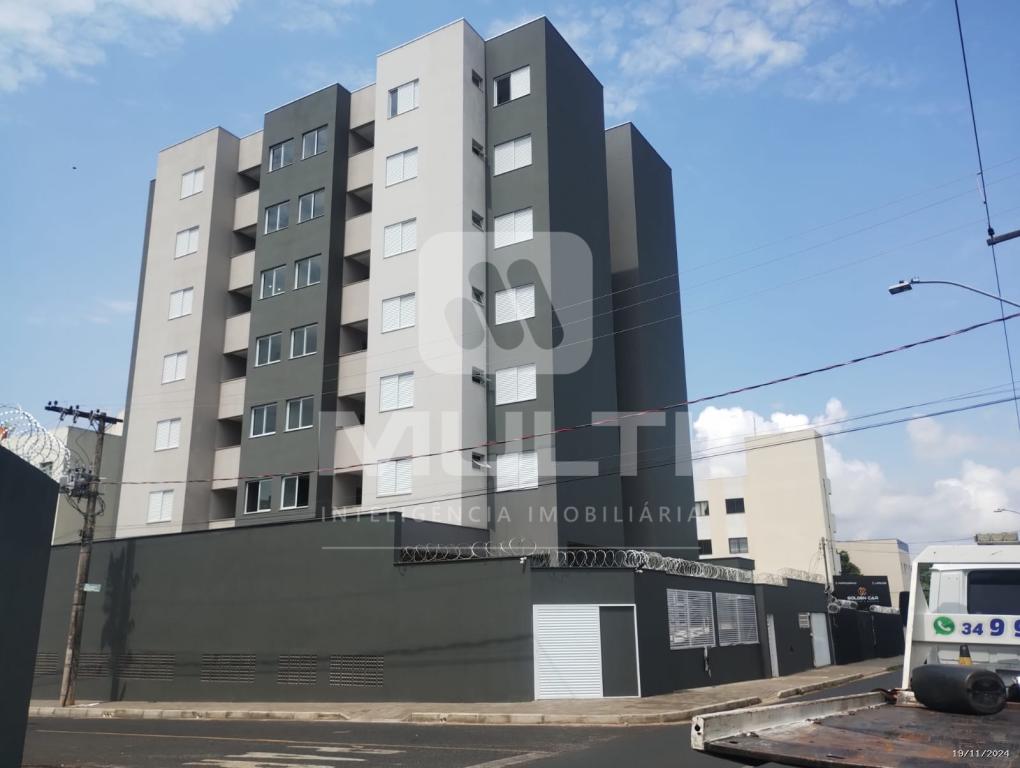 Apartamento à venda com 2 quartos, 66m² - Foto 5