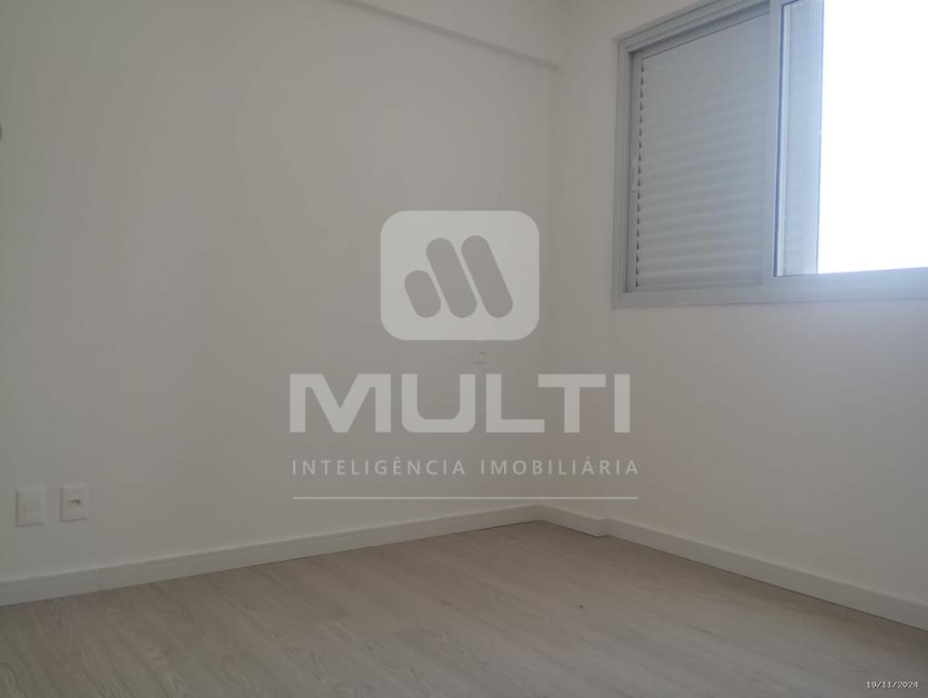 Apartamento à venda com 2 quartos, 66m² - Foto 17