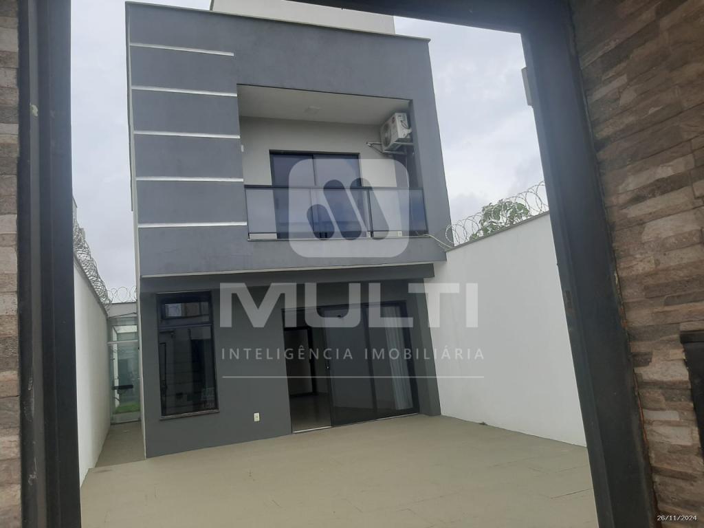 Casa, 3 quartos, 108 m² - Foto 2