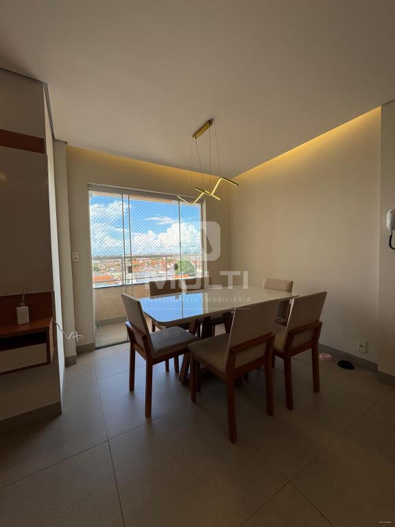 Apartamento à venda com 2 quartos, 62m² - Foto 4
