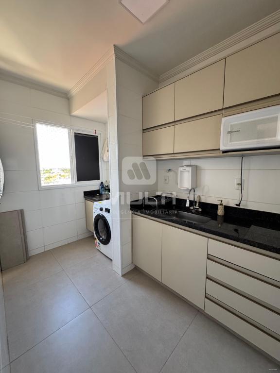 Apartamento à venda com 2 quartos, 62m² - Foto 7