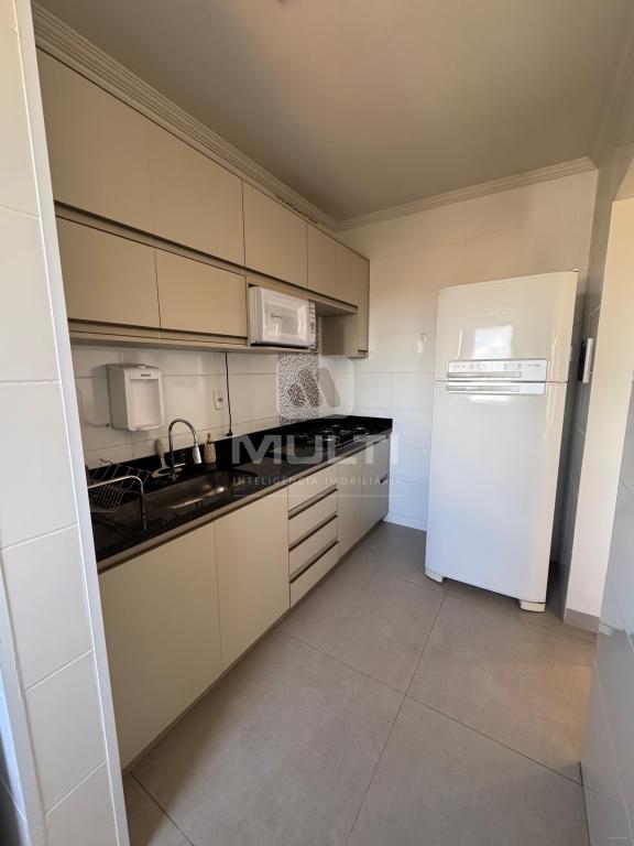 Apartamento à venda com 2 quartos, 62m² - Foto 8