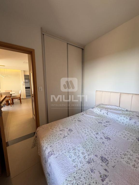 Apartamento à venda com 2 quartos, 62m² - Foto 16