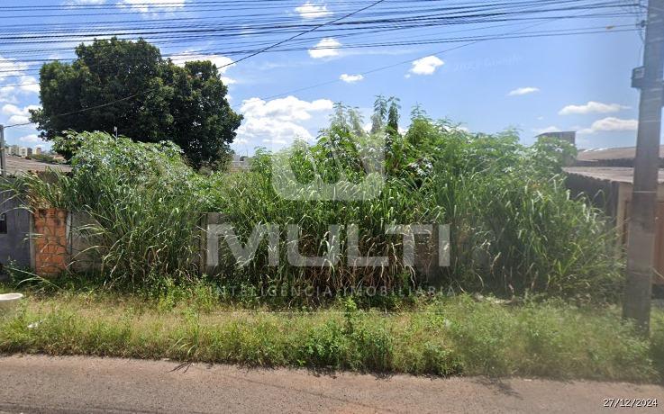 Terreno à venda com 1 quarto, 622m² - Foto 1