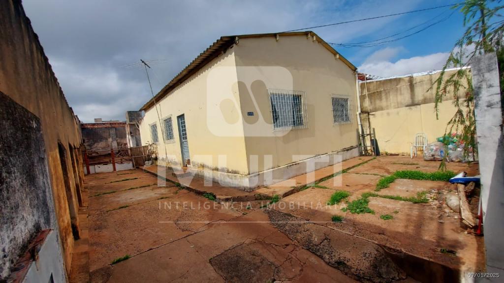 Casa, 3 quartos, 77 m² - Foto 1