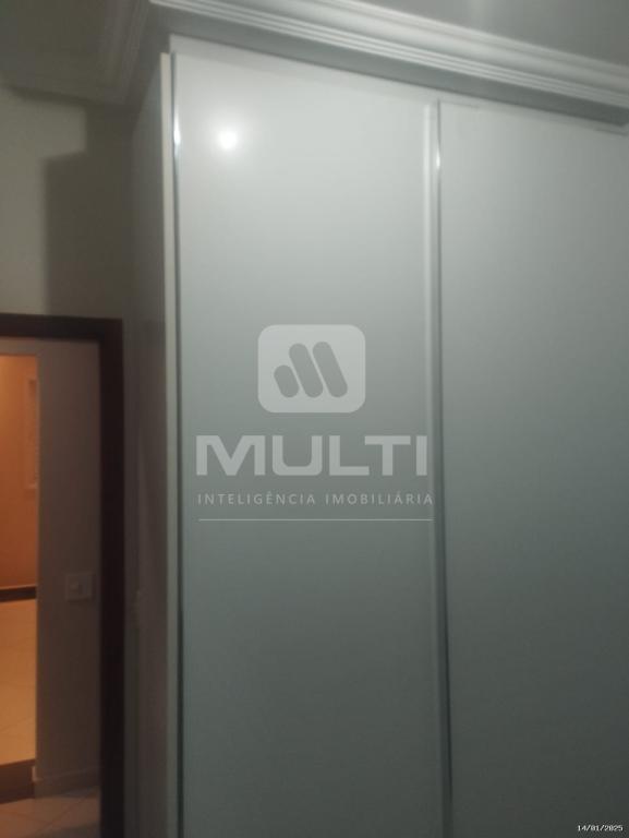 Casa à venda com 3 quartos, 193m² - Foto 10