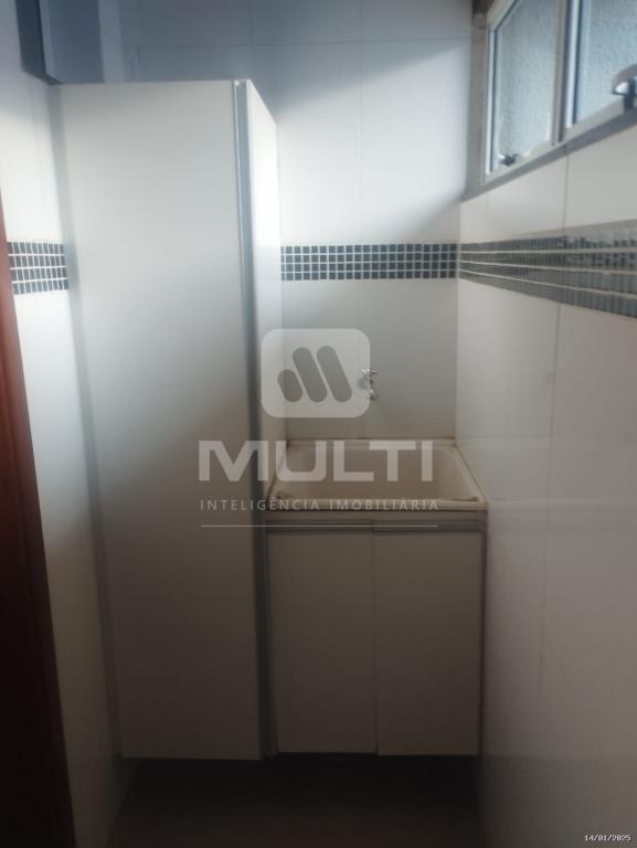 Casa à venda com 3 quartos, 193m² - Foto 13
