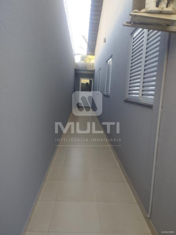 Casa à venda com 3 quartos, 193m² - Foto 18