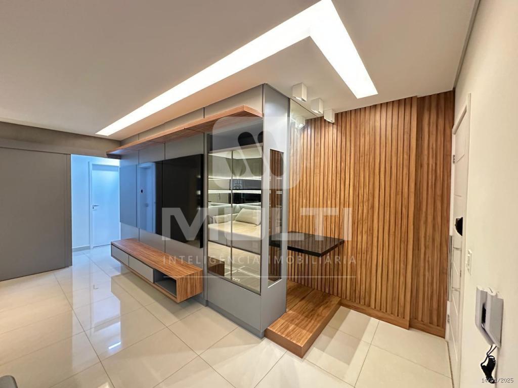 Apartamento à venda com 3 quartos, 93m² - Foto 2