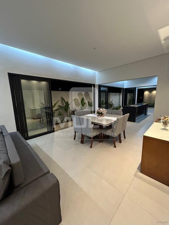 Casa de Condomínio à venda com 4 quartos, 230m² - Foto 8