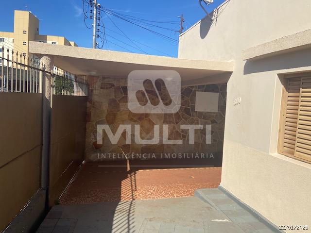 Casa à venda com 3 quartos, 180m² - Foto 1