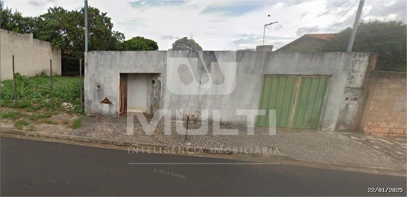 Terreno à venda com 1 quarto, 300m² - Foto 3