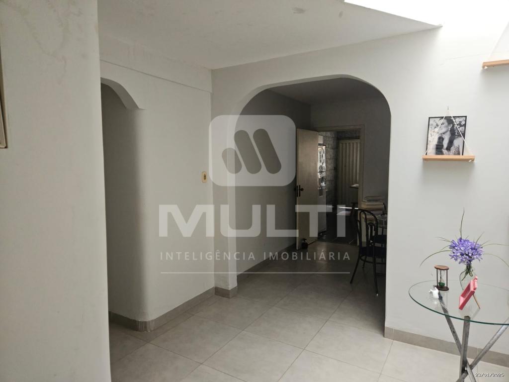 Casa à venda com 3 quartos, 190m² - Foto 4