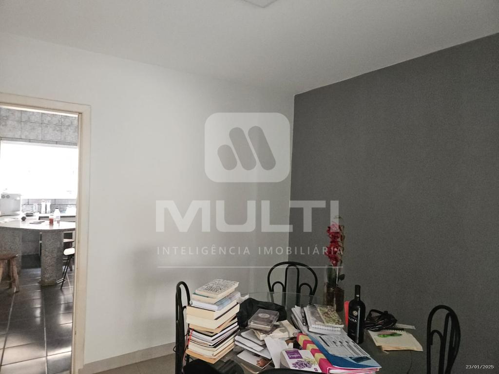 Casa à venda com 3 quartos, 190m² - Foto 7