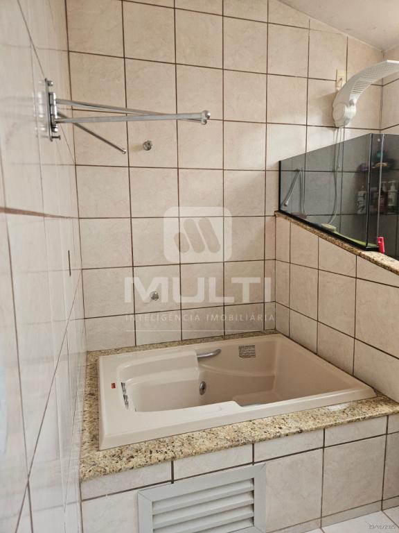 Casa à venda com 3 quartos, 190m² - Foto 18