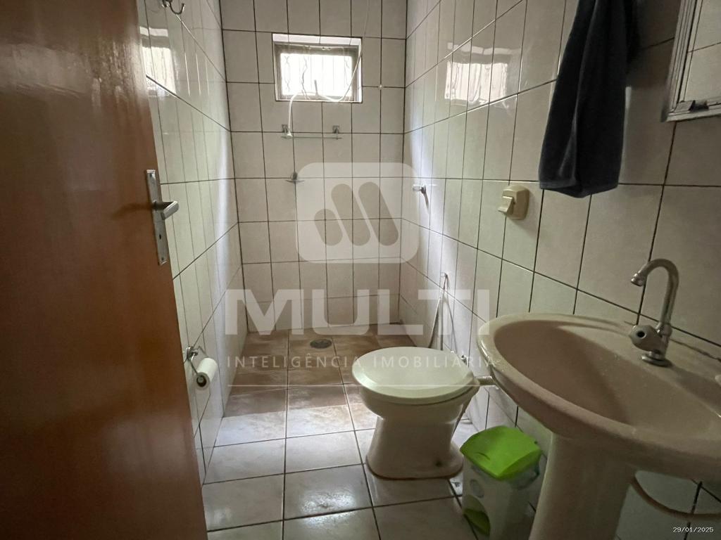 Casa à venda com 3 quartos, 229m² - Foto 8
