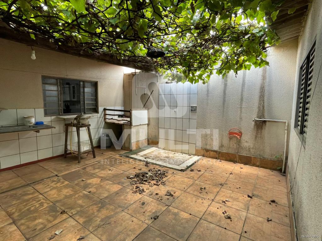 Casa à venda com 3 quartos, 229m² - Foto 13
