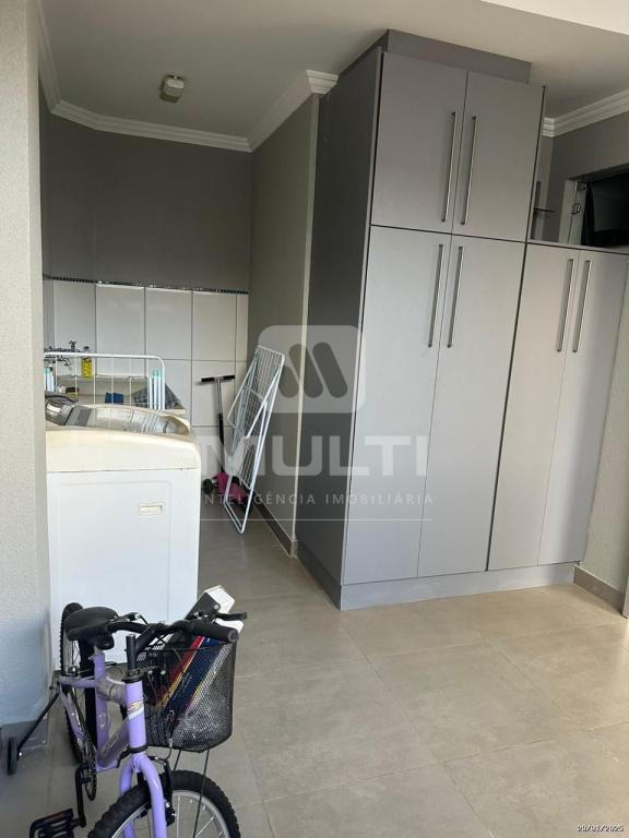 Casa à venda com 3 quartos, 256m² - Foto 16