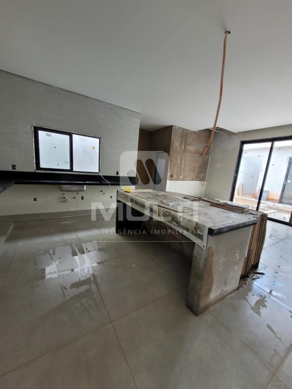 Casa, 3 quartos, 175 m² - Foto 1