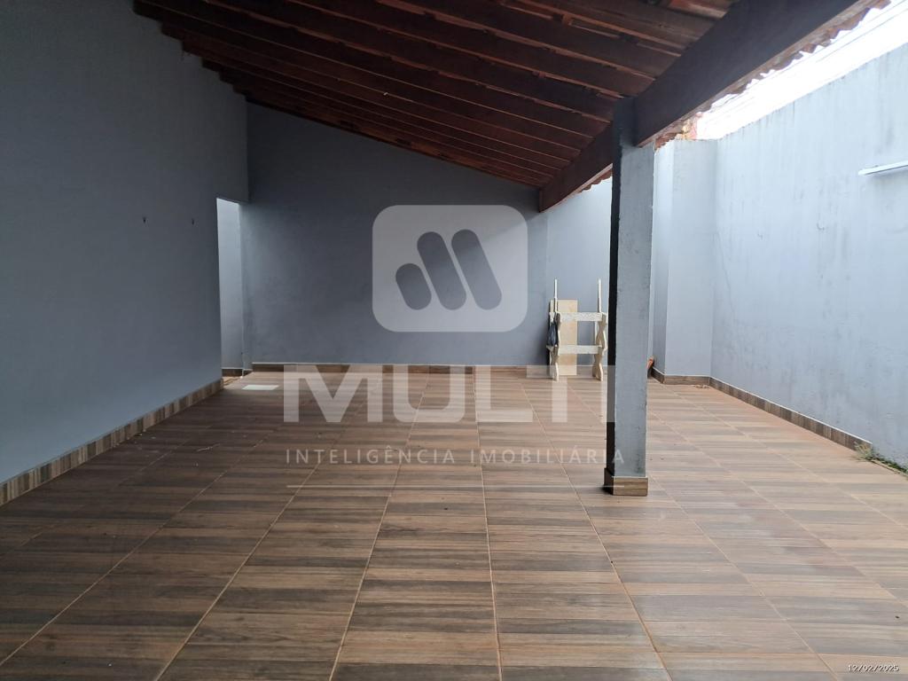 Casa à venda com 2 quartos, 130m² - Foto 7