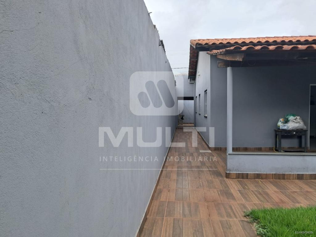 Casa à venda com 2 quartos, 130m² - Foto 11