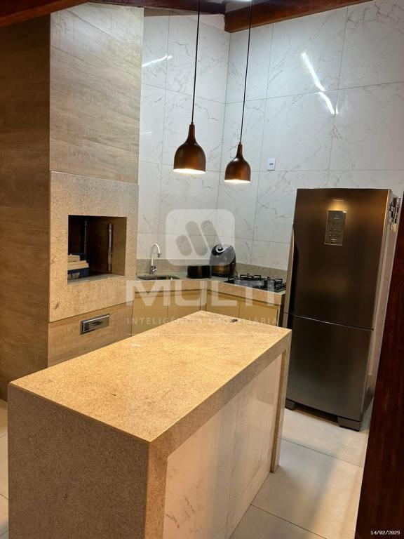 Casa à venda com 2 quartos, 100m² - Foto 8