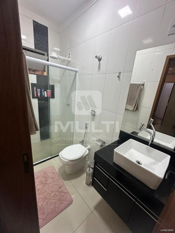 Casa à venda com 2 quartos, 100m² - Foto 11
