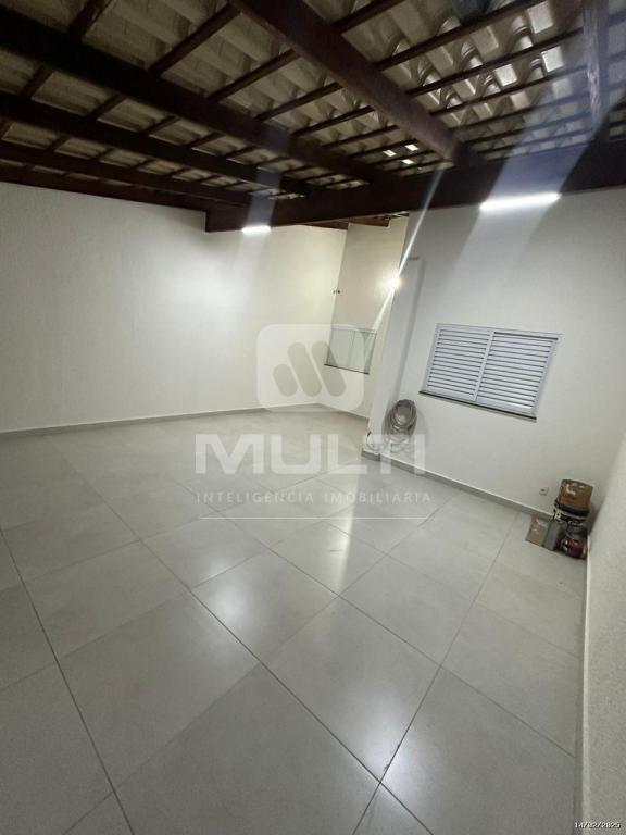 Casa à venda com 2 quartos, 100m² - Foto 12