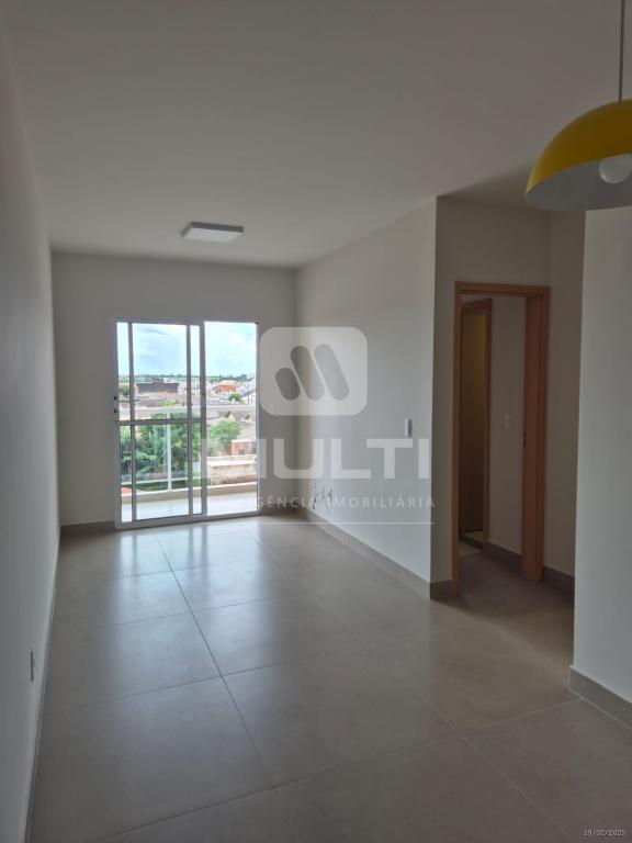 Apartamento à venda com 2 quartos, 57m² - Foto 1
