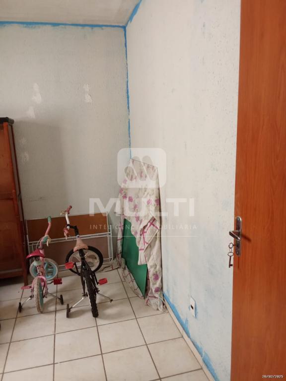 Apartamento à venda com 2 quartos, 47m² - Foto 3