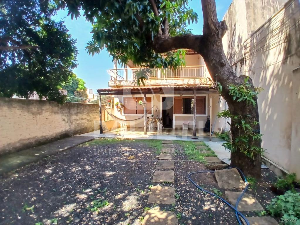 Terreno à venda com 1 quarto, 100m² - Foto 1