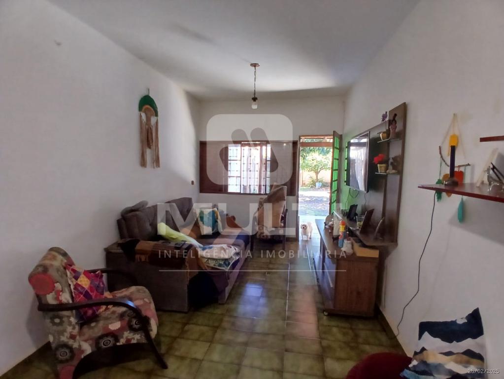 Terreno à venda com 1 quarto, 100m² - Foto 4