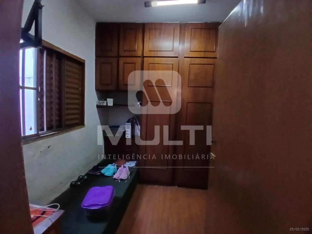 Terreno à venda com 1 quarto, 100m² - Foto 8