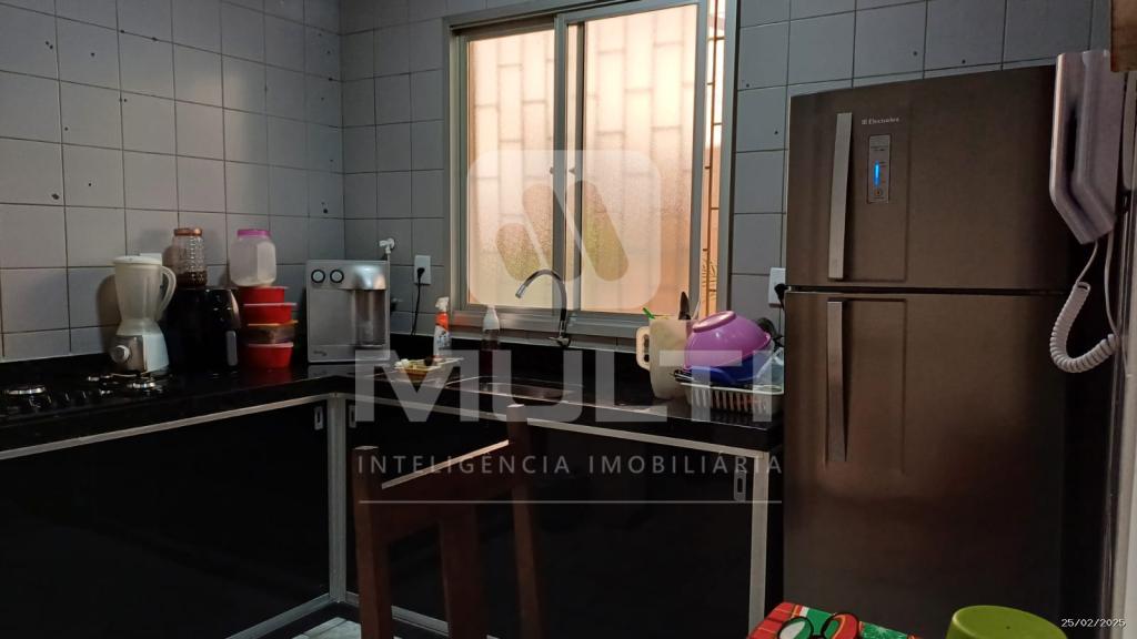 Apartamento à venda com 3 quartos, 64m² - Foto 4