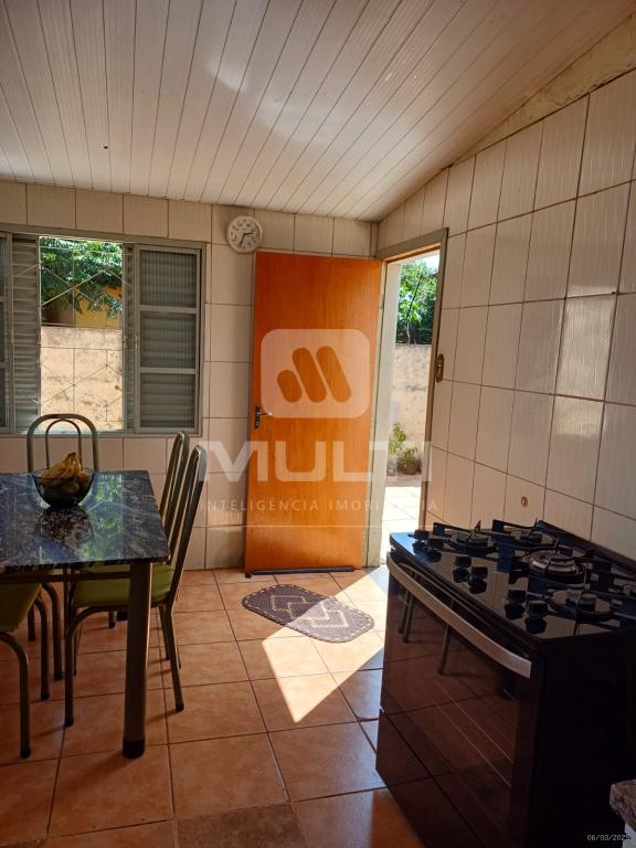 Casa à venda com 3 quartos, 203m² - Foto 5