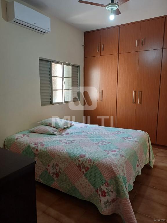 Casa à venda com 3 quartos, 203m² - Foto 9